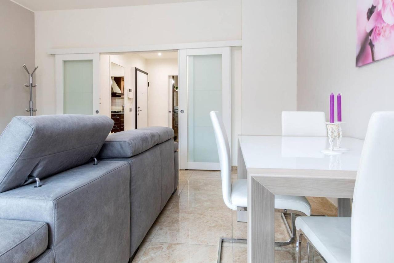 Altido Lovely Apt For 6 Located In Vibrant Gallaratese มิลาน ภายนอก รูปภาพ